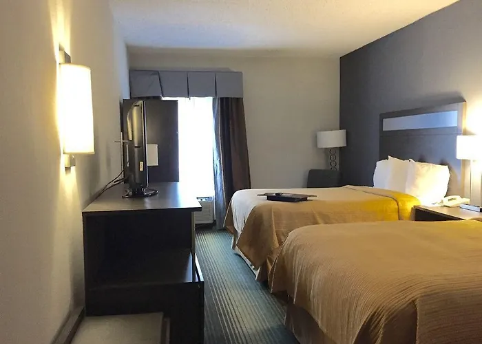 Western O'hare/elk Grove Hotel 3*