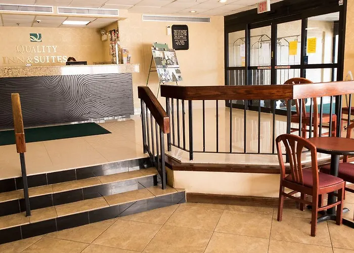 Western O'hare/elk Grove Hotel