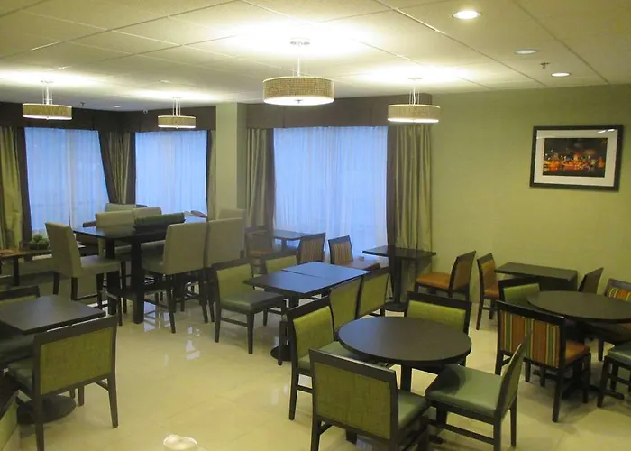 Western O'hare/elk Grove Hotel 3*