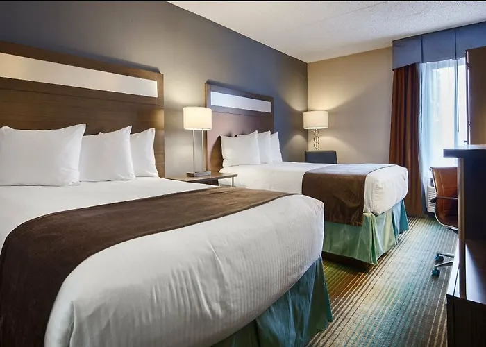 Western O'hare/elk Grove 3*